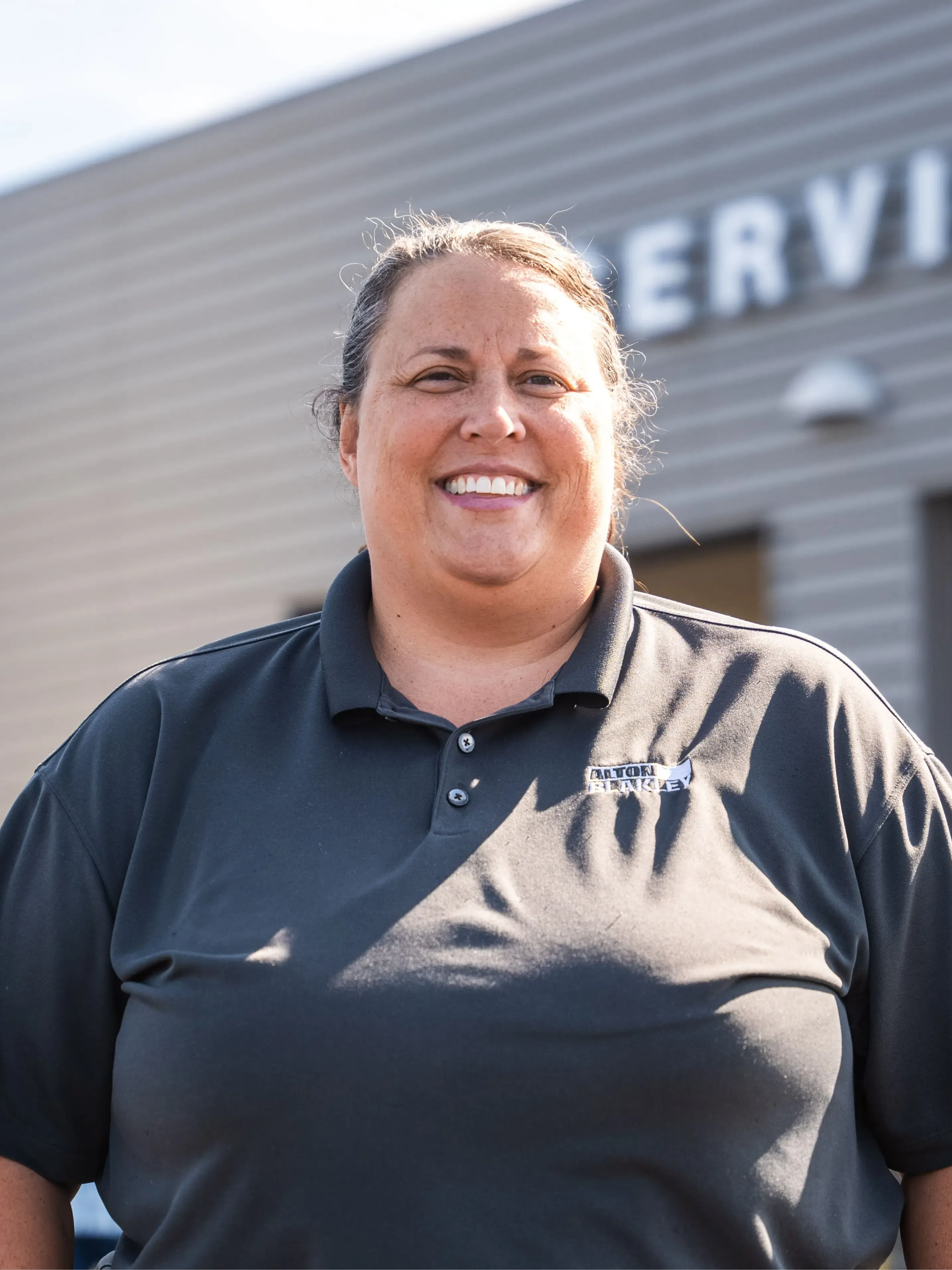 Service Advisor Amanda Bray in Service at Alton Blakley Ford