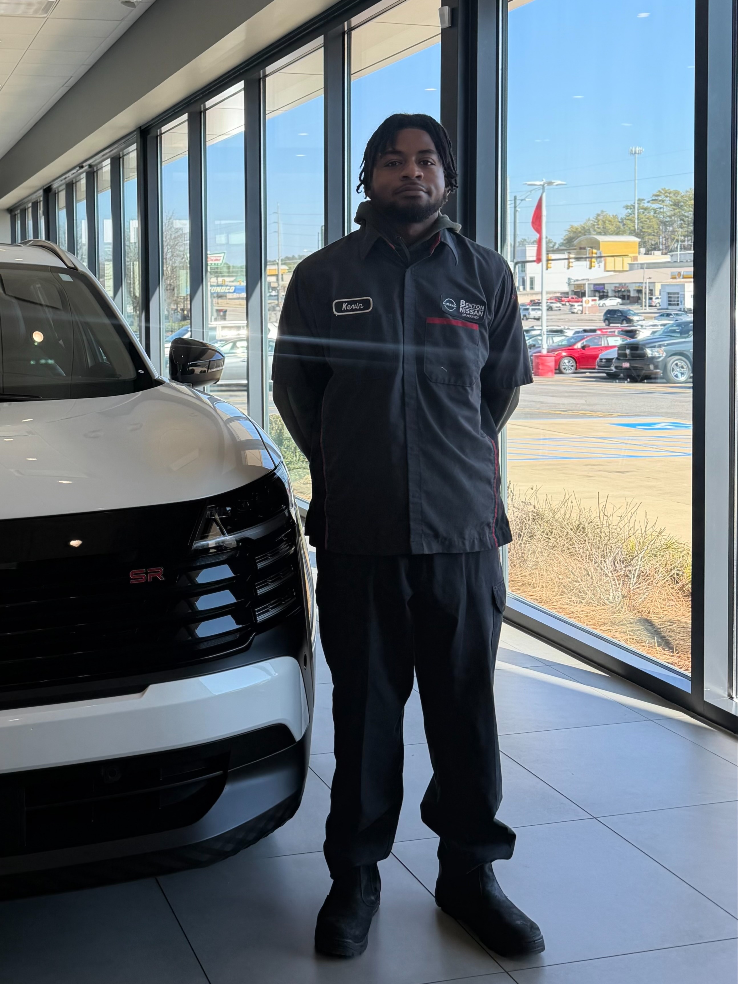 Express Technician Kevin Hill in SERVICE at Benton Nissan of Hoover