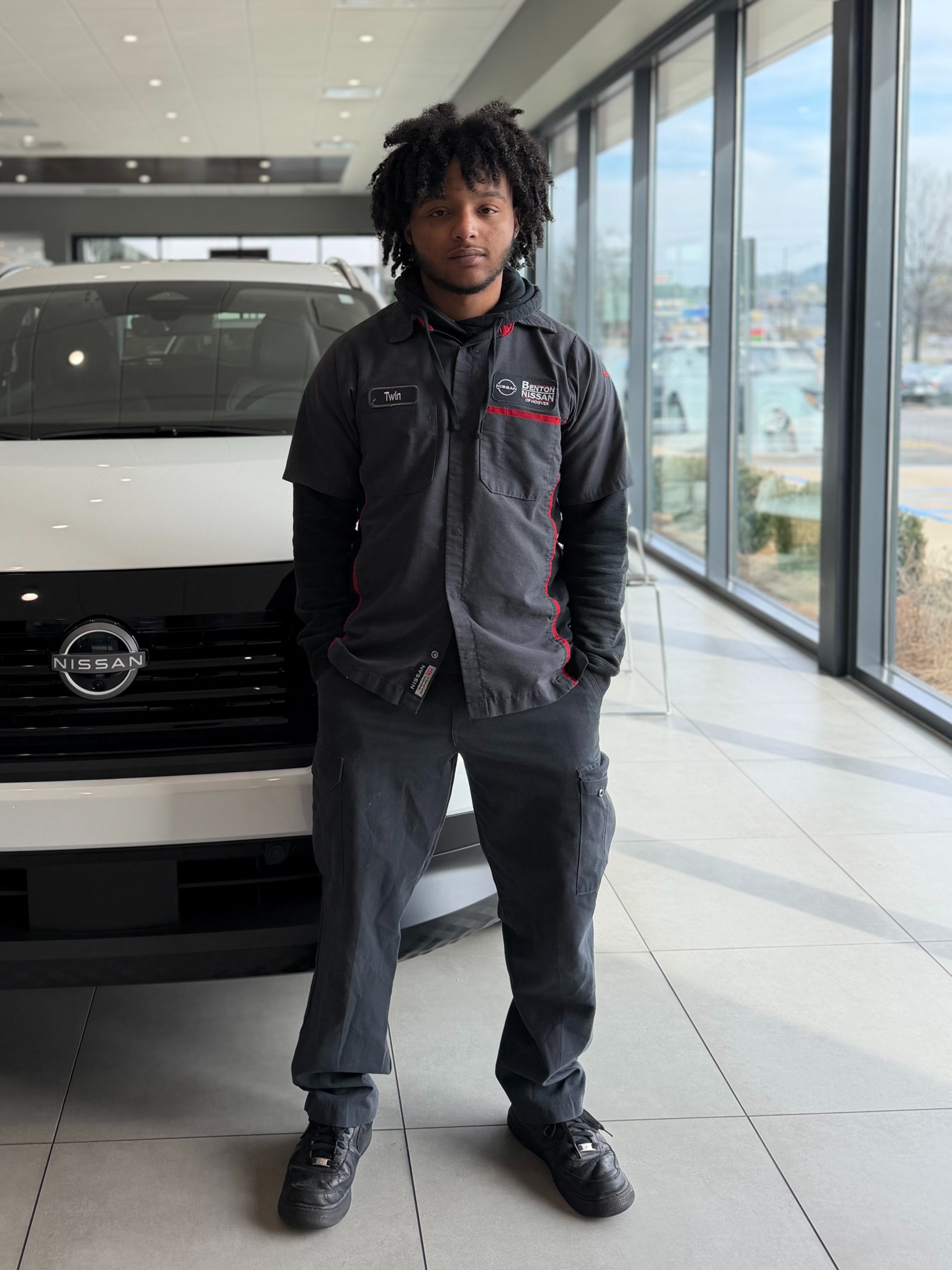 Express Technician Jaylen Hairston in SERVICE at Benton Nissan of Hoover