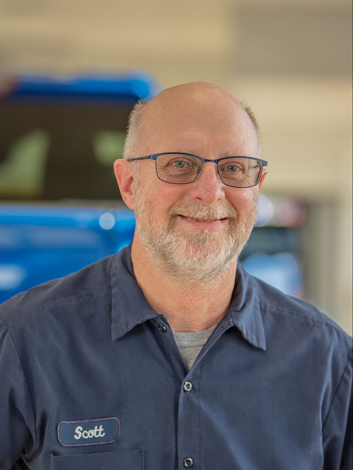 Journeyman Technician Scott Benson in Service at Fury GMC Forest Lake