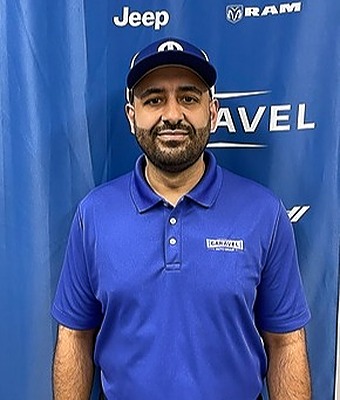 Service Advisor Daniel Rodriguez in Service at Garavel Chrysler Jeep Dodge RAM