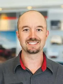 Master Technician Scott Schaefer in Service at Nissan of Rochester