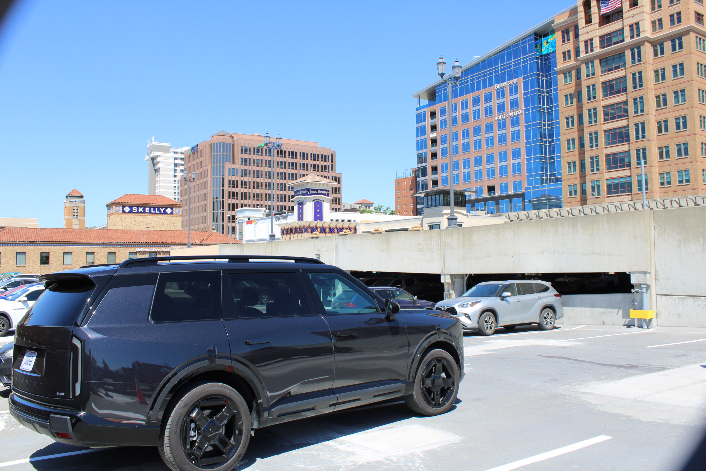 Photo of a 2027 Kia Telluride on a rooftop on the Plaza in Kansas City, MO.