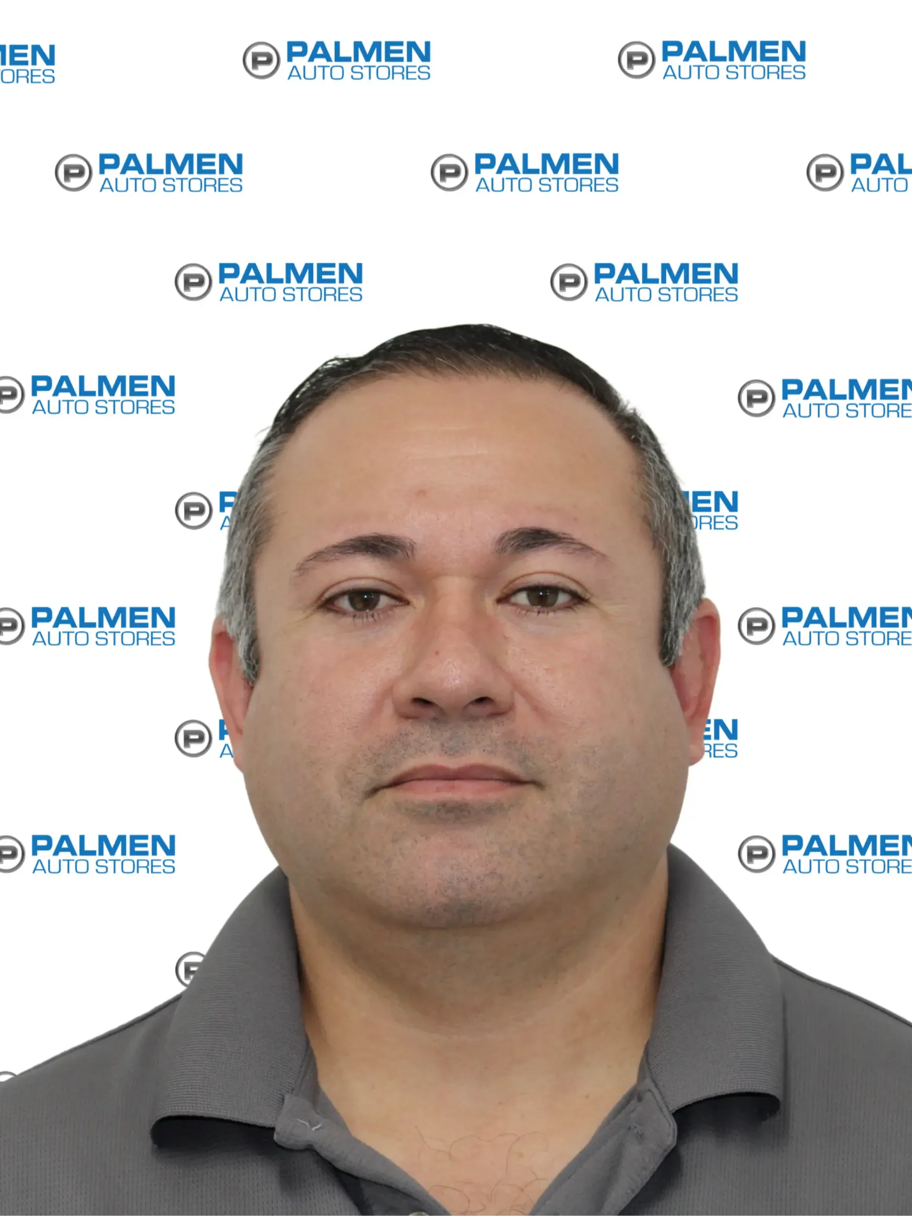 Sales and Leasing Consultant Mario Ayala in Se Habla Espanol at Palmen Kia Of Kenosha