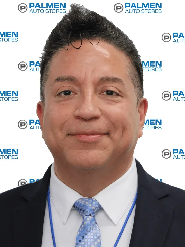 Consultor de Ventas y Arrendamiento Gene Tellez in Spanish Speakers at Palmen Motors