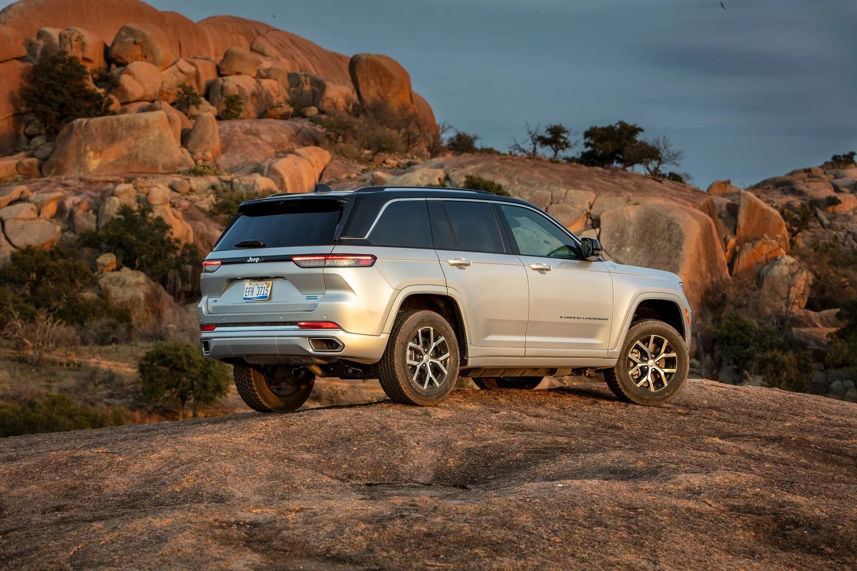 About the Jeep Grand Cherokee 