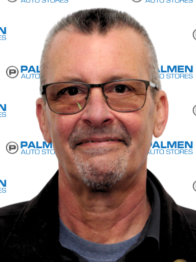 Service Advisor Chris Maglio in Service at Palmen Motors