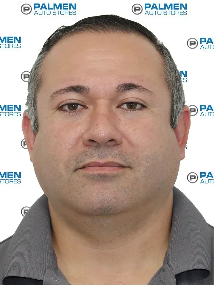 Consultor de Ventas y Arrendamiento Mario Ayala in Spanish Speakers at Palmen Motors