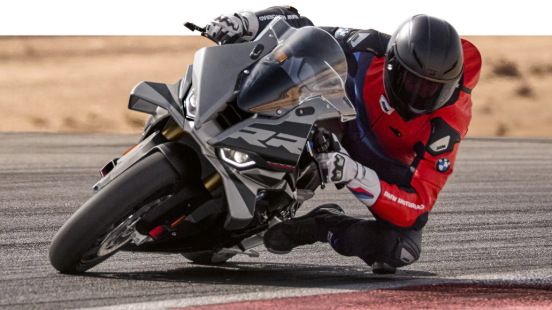 Special offer on 2026 BMW S 1000 RR 2.9% APR financing or $1,000 off MSRP on the 2026 S 1000 RR