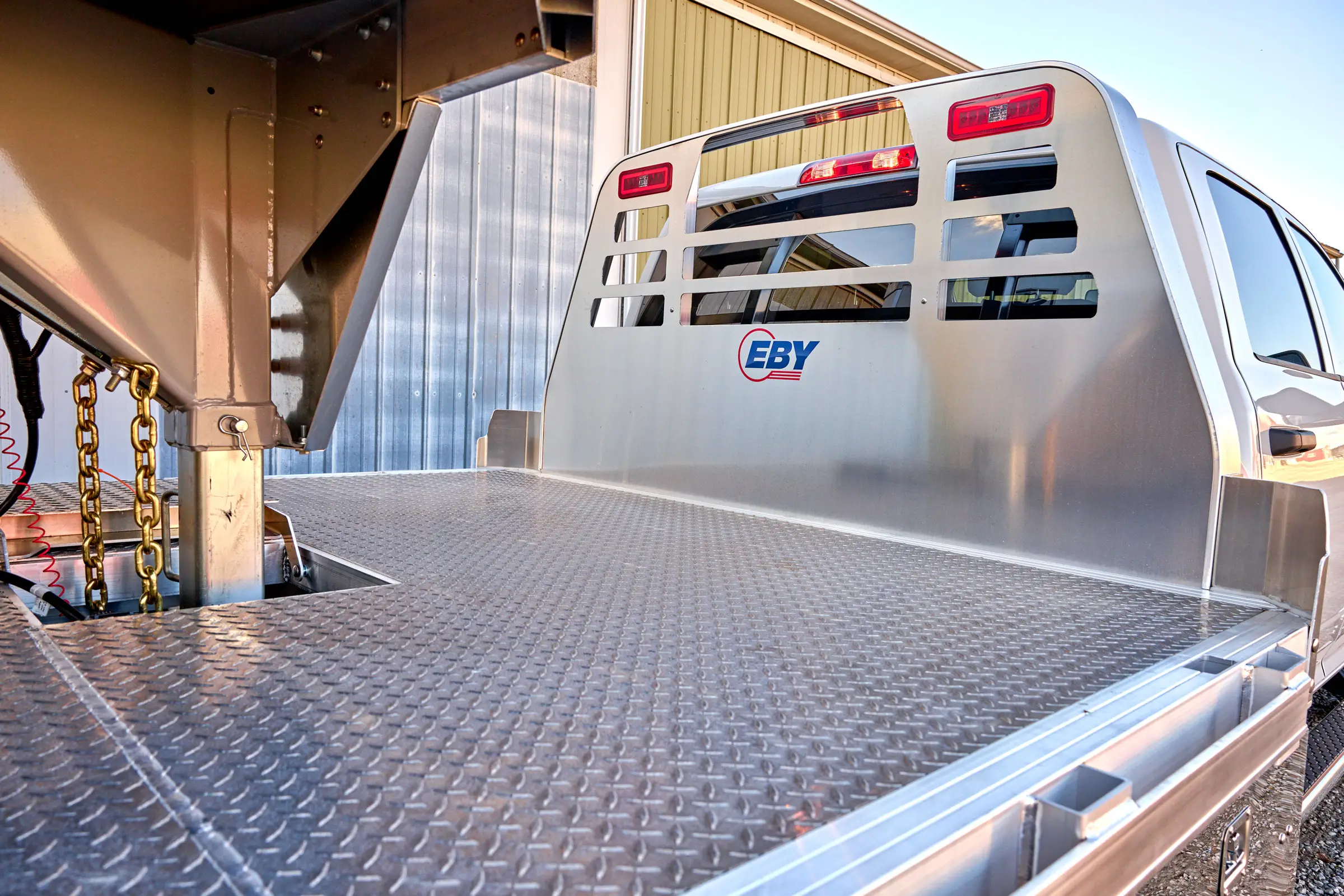 Full truck with flatbed