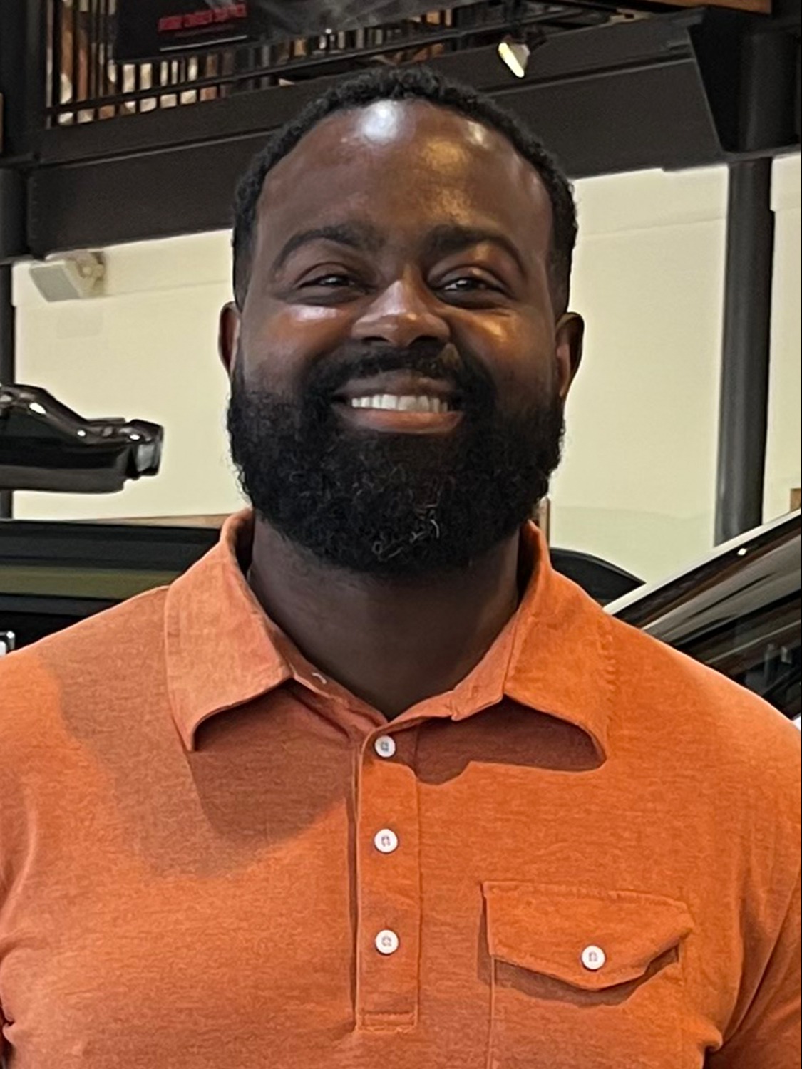 Sales Associate Farris Glover in Sales at Fury Motors Saint Paul CDJR