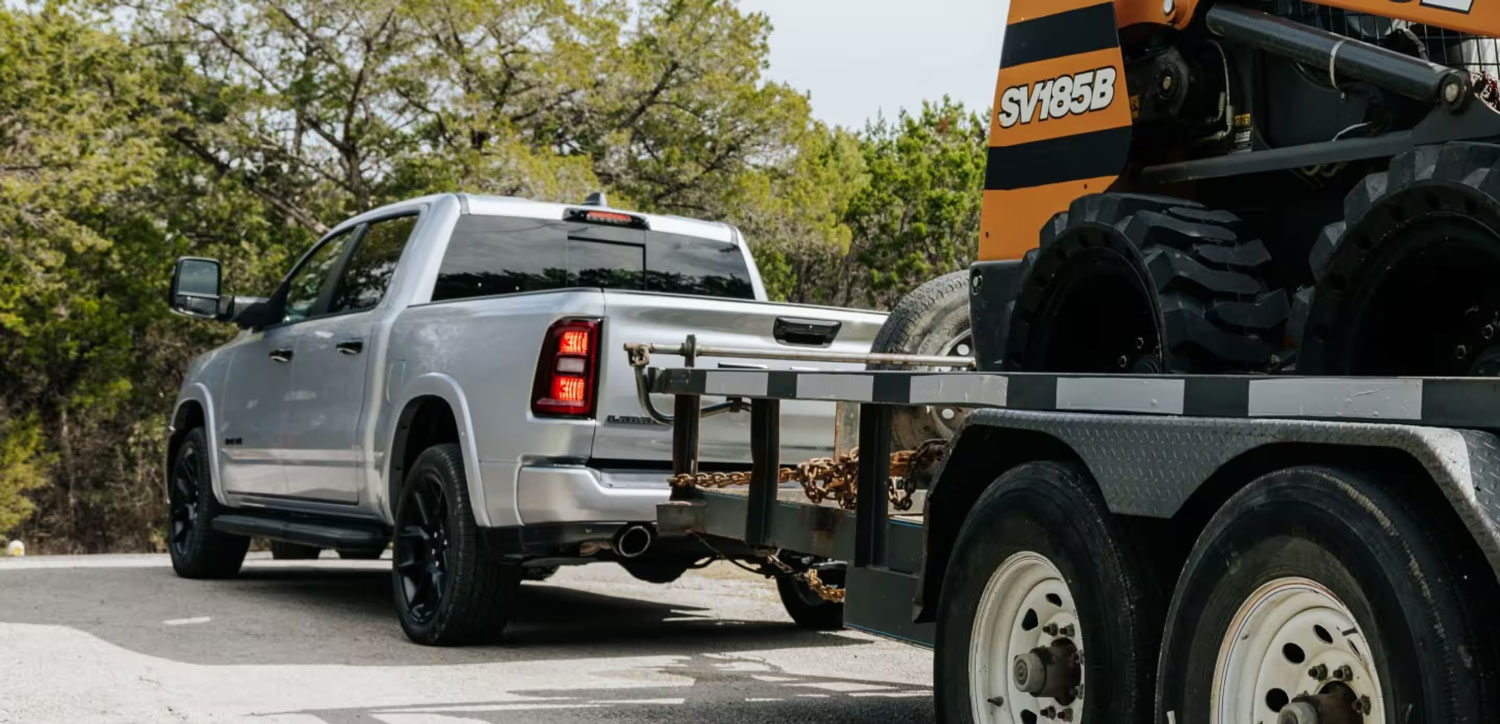 RAM 1500 Standard back